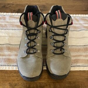 Keds Sport Women’s Leather Hiking Books 8.5 Grey